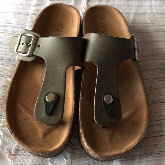 birkenstock off brand shoes